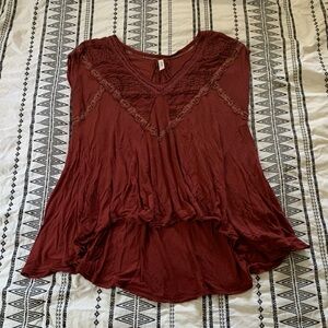 Free People | Burgundy Lace Trim Flowy Top Size XS